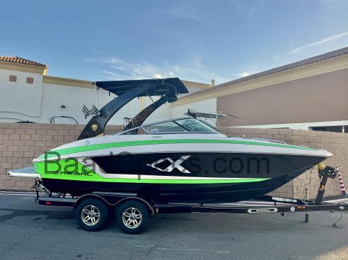 Regal 24 FasDeck RX anmeldelser og tekniske specifikationer